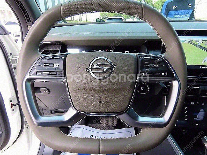 토레스 중고차 쌍용 중고차 흰색 2023년식 24,857km 1.5 GDI-T 4WD T7 중고차판매--9